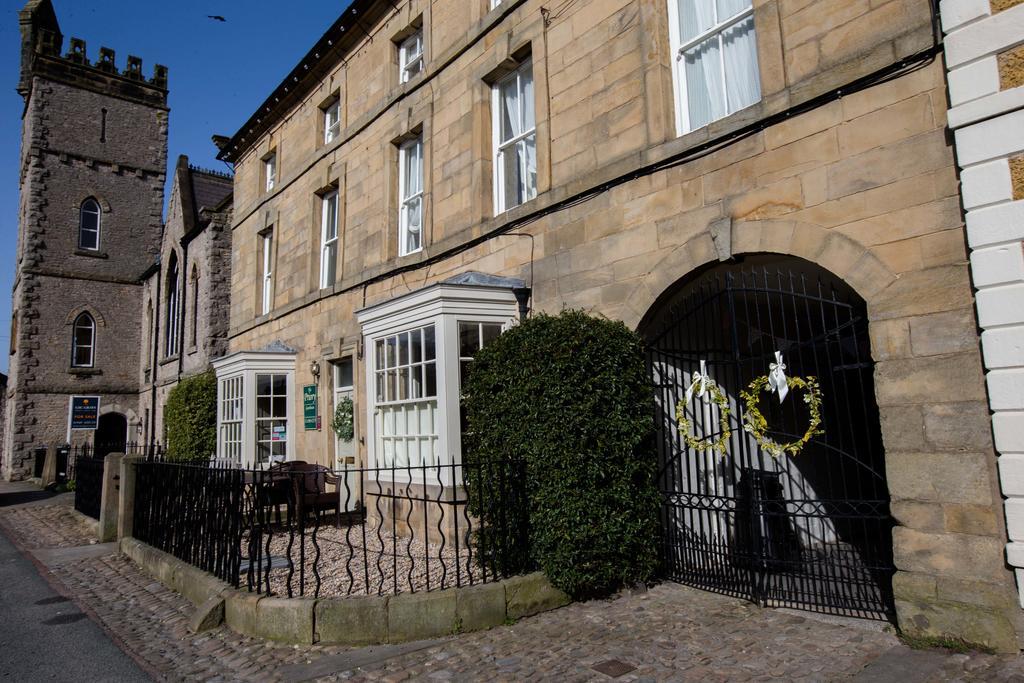 The Priory Bed & Breakfast Middleham Eksteriør bilde