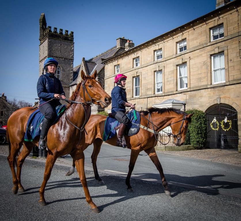 The Priory Bed & Breakfast Middleham Eksteriør bilde